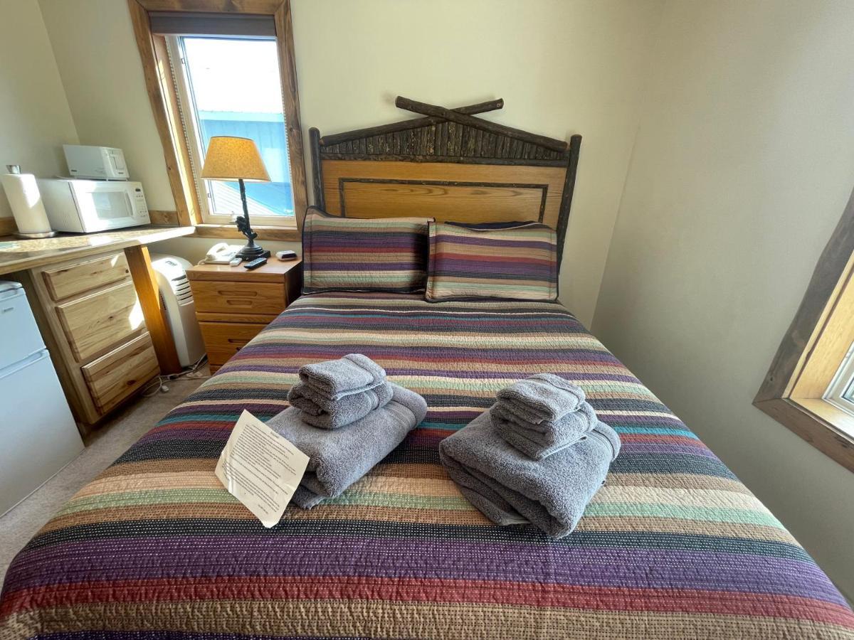 Denali Lakeview Inn Хили Экстерьер фото